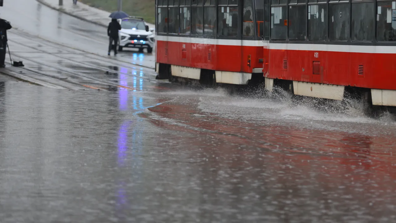 Пуснато е движението на трамвайни линии 20 и 22