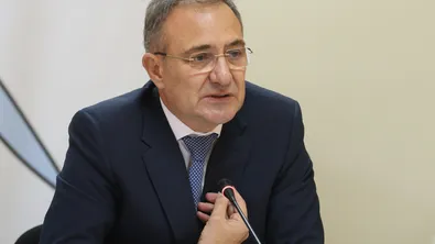 Социалният министър: За последните 10 години у нас 33 159 деца са родени от деца