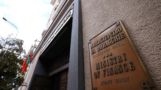 Икономисти за Бюджет 2026: Държавата върви по пътя на задлъжняването