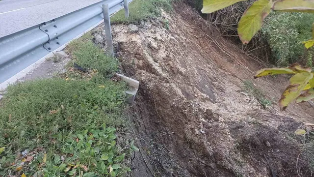 Въведоха временно ограничение по пътя Стойките - Широка лъка