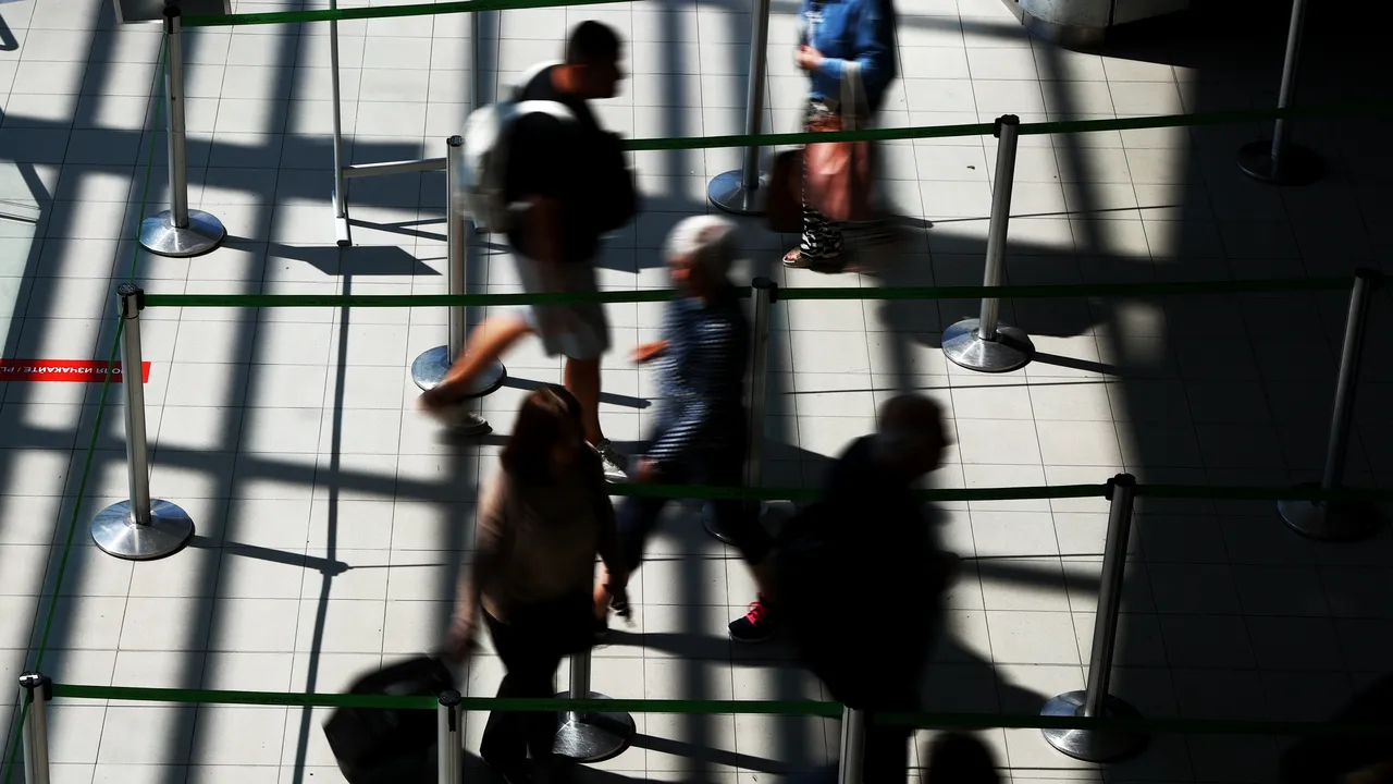 Летище „Васил Левски“ добавя нови дестинации - Кишинев, Краков и Прага