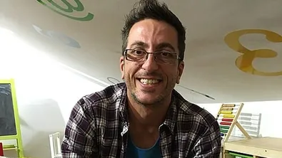 Родители защитават актьора Росен Белов пред театралната школа