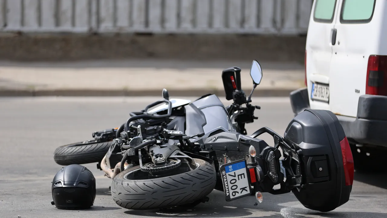 16-годишен без книжка тежко ранен при инцидент с мотор край Пловдив