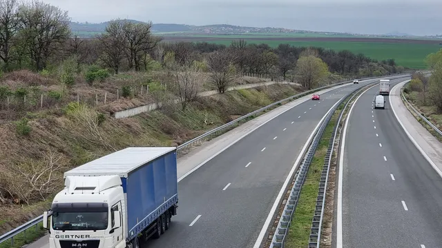 Отнемане на предимство е довело до катастрофата с автобус край Харманли