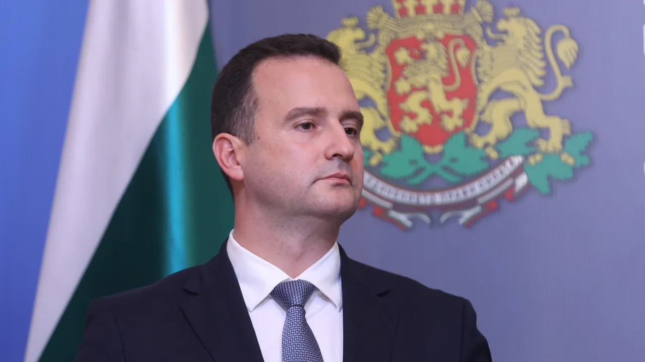 Жечо Станков: Доставката на горива е гарантирана, имаме резерви