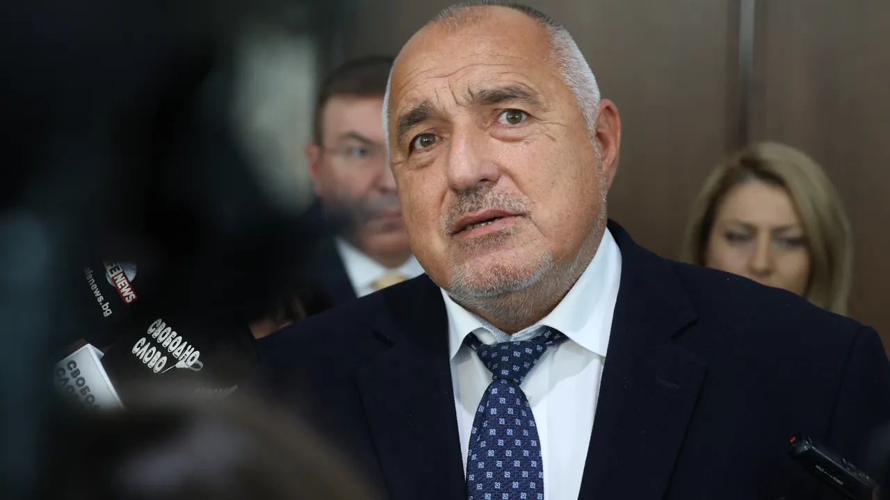 Бойко Борисов посрещнал директора на "Райнметал" на летището