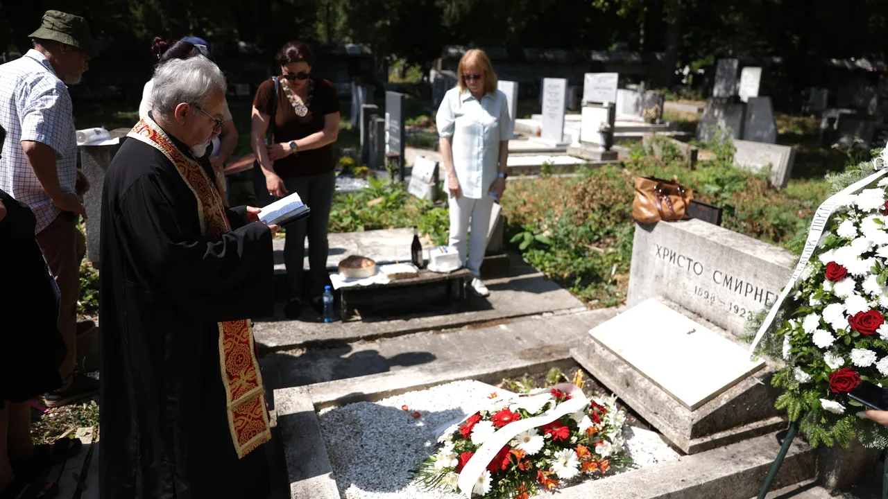 Сухиндол иска държавни земи за разширяване на гробищния си парк