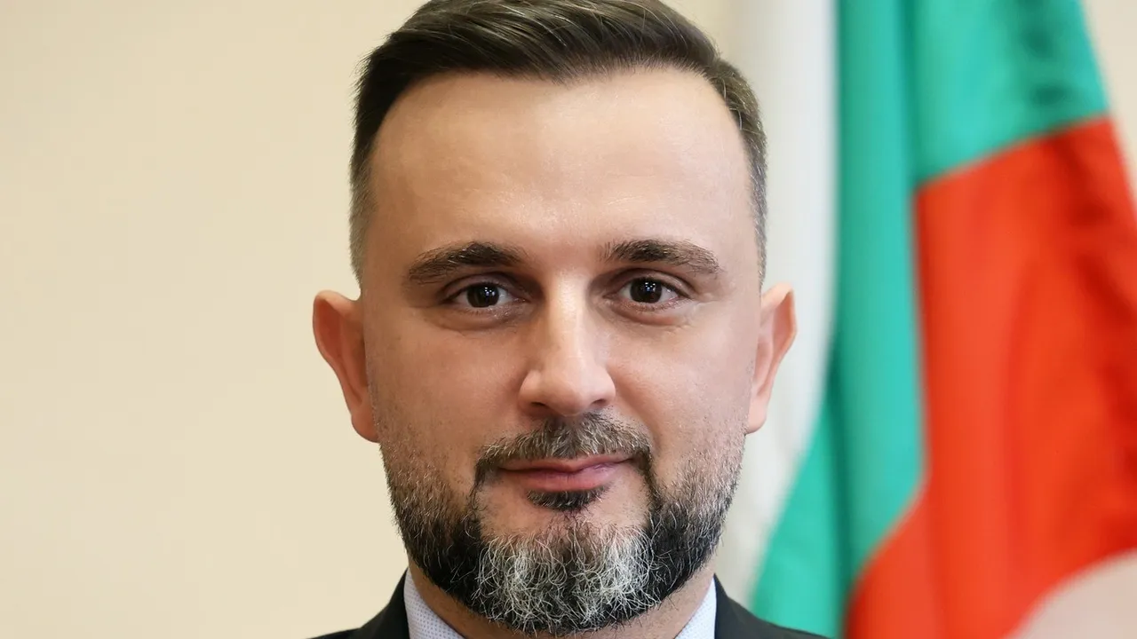 Явор Пенчев: Лекарите получават 150% увеличение на заплатите, сестрите и фелшерите – с 125% повече