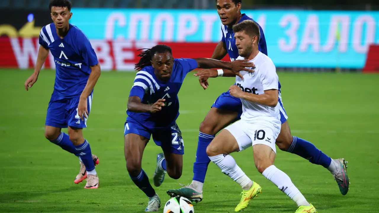 Левски победи с лекота Хебър. Двама с дебютни голове за сините