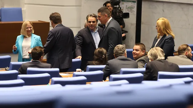 Парламентът отхвърли ветото на президента върху Закона за ДАР