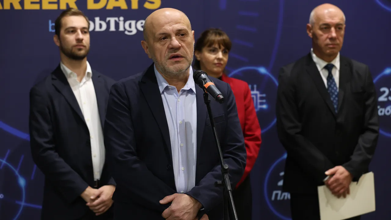 Томислав Дончев: Напоследък бюджетът се гледа в началото на следващата година