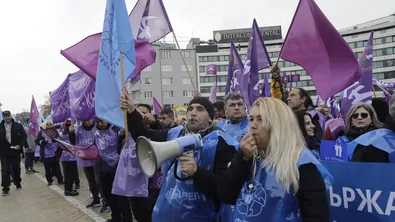 КНСБ и „Подкрепа“ отмениха протеста си след решението за минималната заплата от 620 евро