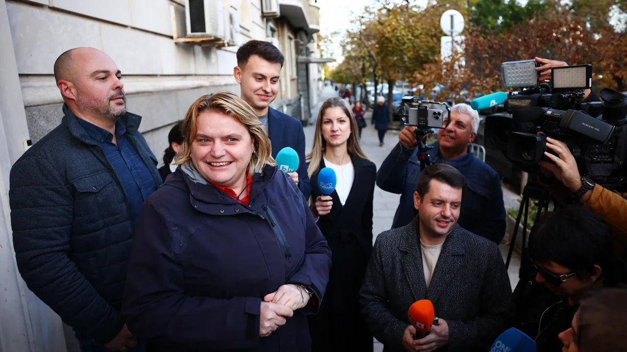 Въпреки предстоящия протест: Бобчева твърди, че кризата със сметта е овладяна