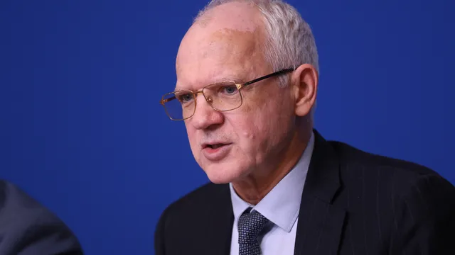 Васил Велев: Работещите в частния сектор ще плащат държавните заплати