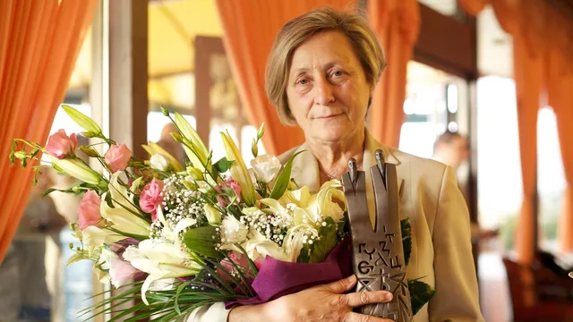 Нешка Робева срещу Хелоуин: „Честит празник, тиквопоклонци!“