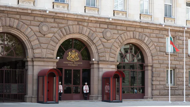 В Деня на народните будители Администрацията на президента отваря врати за граждани