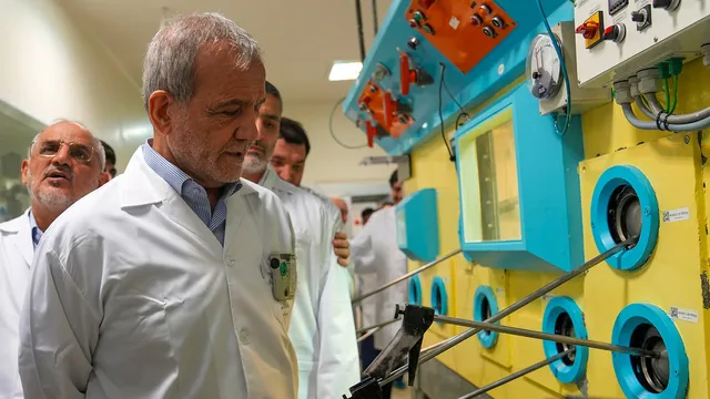 Президентът на Иран: Ще възстановим ядрените си съоръжения