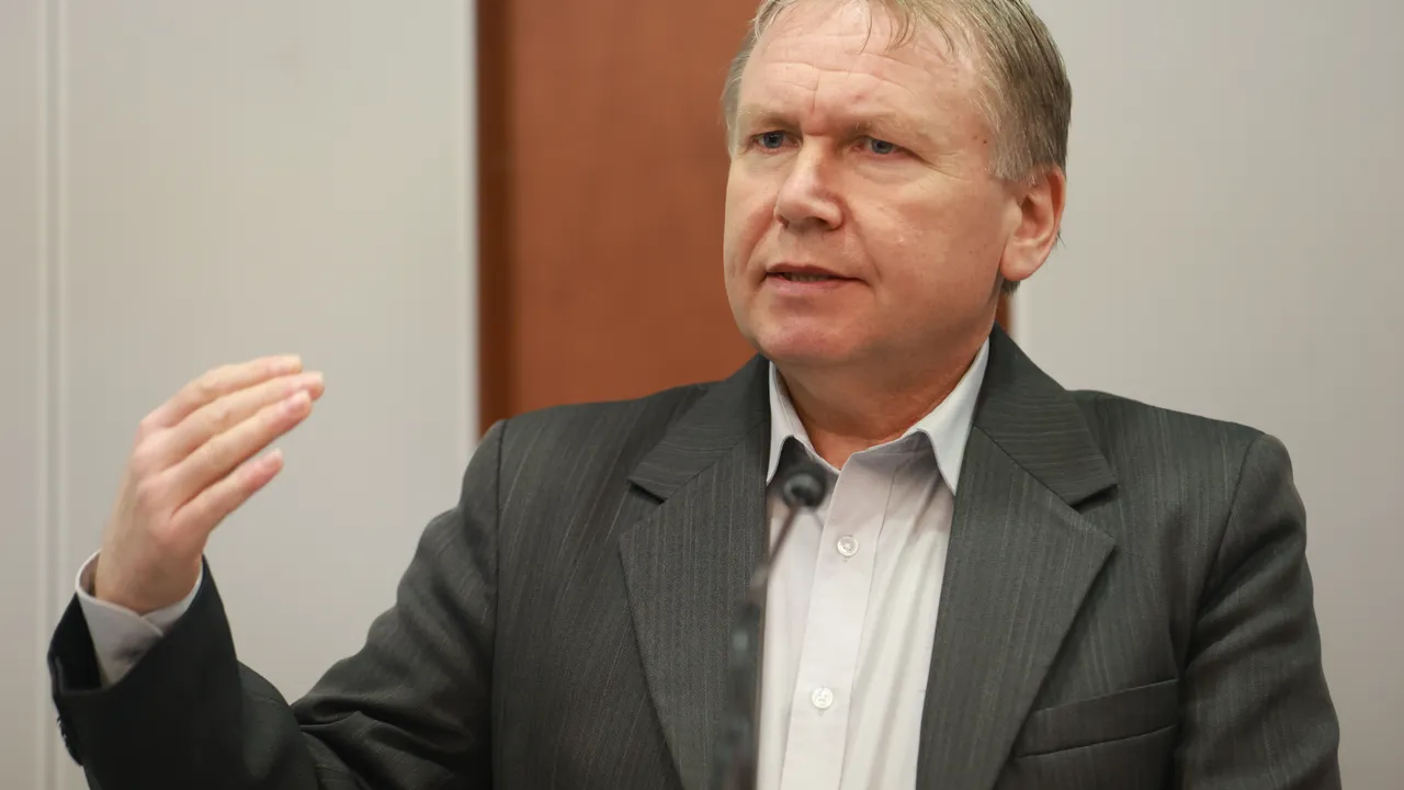 Мехмед Юмер: В Турция няма дори "витринна демокрация"