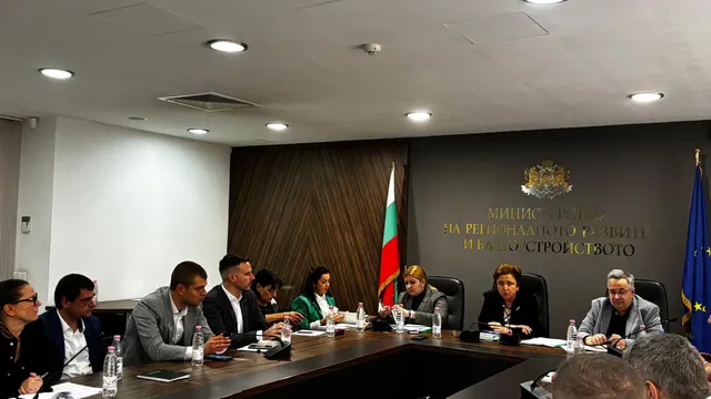 Зам.-министър Янкова: МРРБ продължава да разплаща на общините средствата по Програмата за саниране