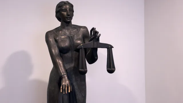 Прокуратурата обвини мъжа, съхранавал цигари без бандерол в Доброславци