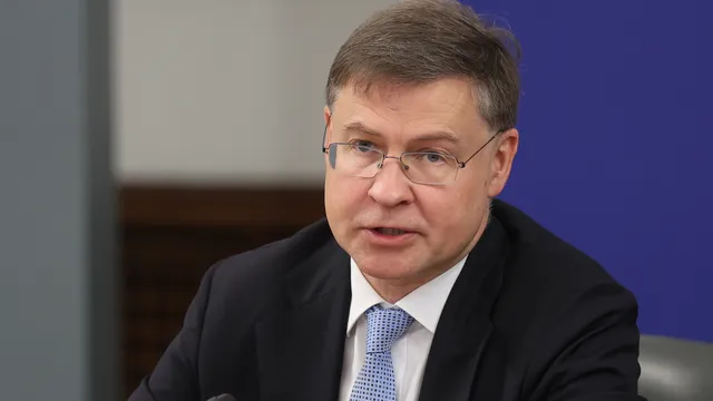 Еврокомисар Домбровскис: България провежда разумни фискални политики