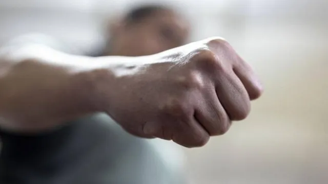 Съдят мъж за брутален побой над съпругата му, отказала да му даде пари за дрога