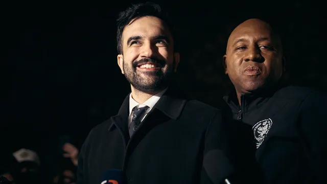 Ню Йорк избира кмет, фаворит е социалистът Зохран Мамдани