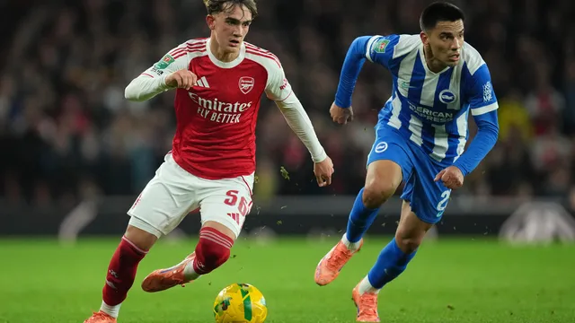 Младеж от Арсенал пише история в рутинна победа на артилеристите