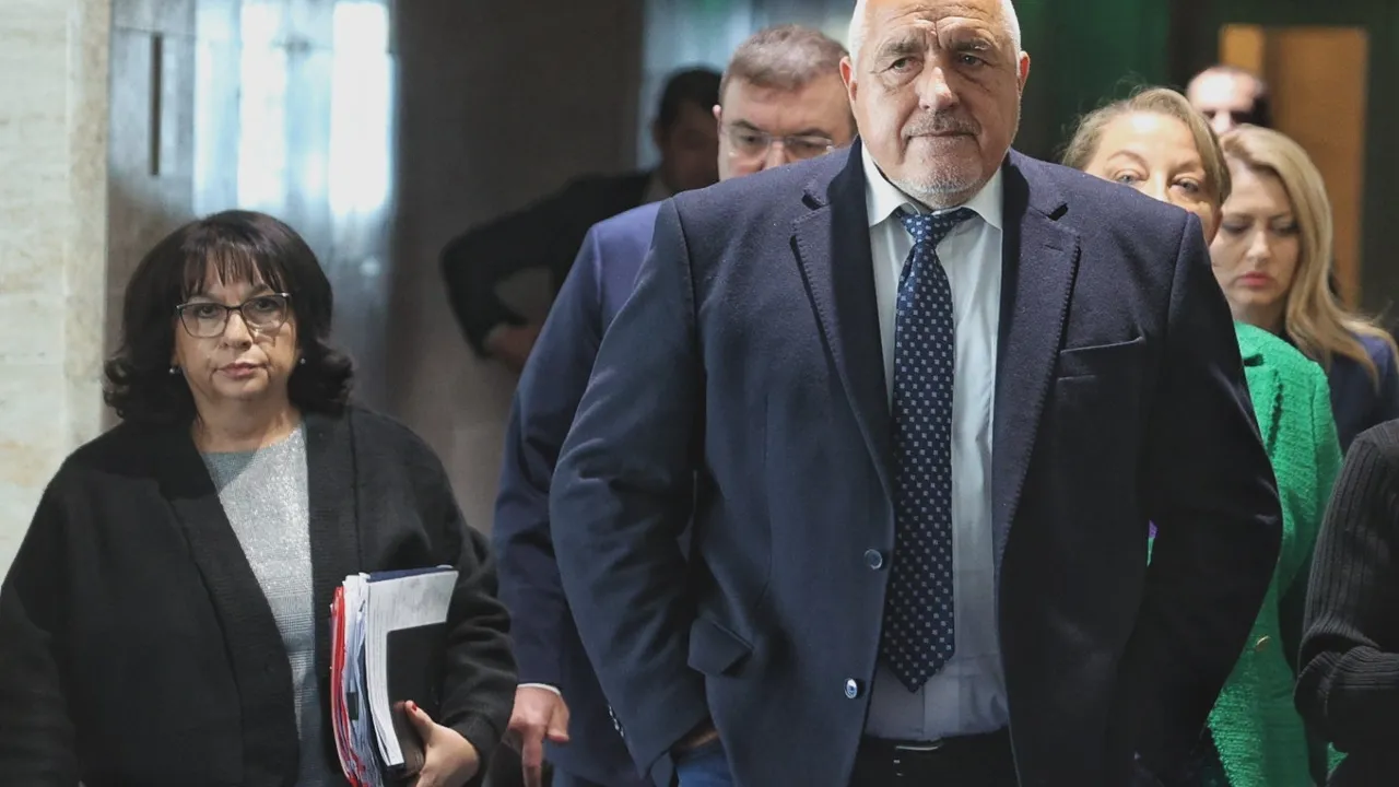 Борисов не е бил на обяд с Тръмп-младши, двамата говорили "зад една врата", твърди Мирчев