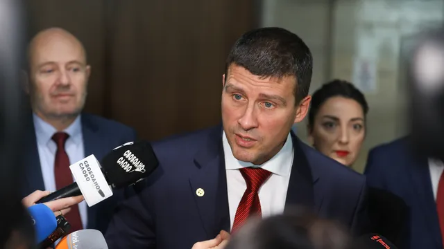 Ивелин Михайлов се почувствал застрашен от парче тоалетна хартия на вратата