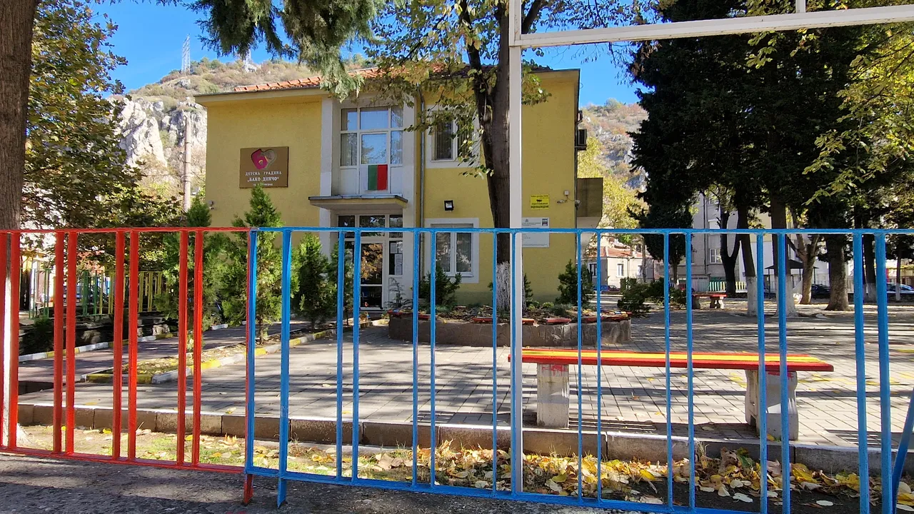 ВМРО са против идеята на Васил Терзиев за такси за детските градини през лятото