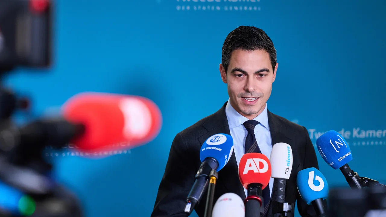 Ваутер Колмес проучва коалиция с лидера на „Демократи-66“ Роб Йетен