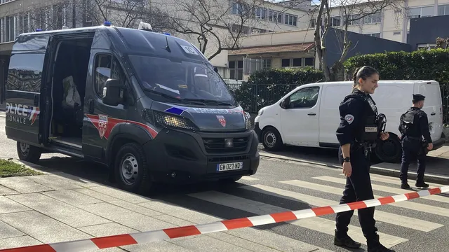 Арестуваният шофьор във Франция е крещял „Аллах акбар“