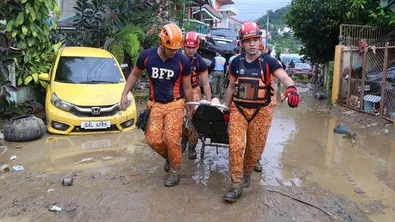 Извънредно положение във Филипините след опустошенията на тайфун