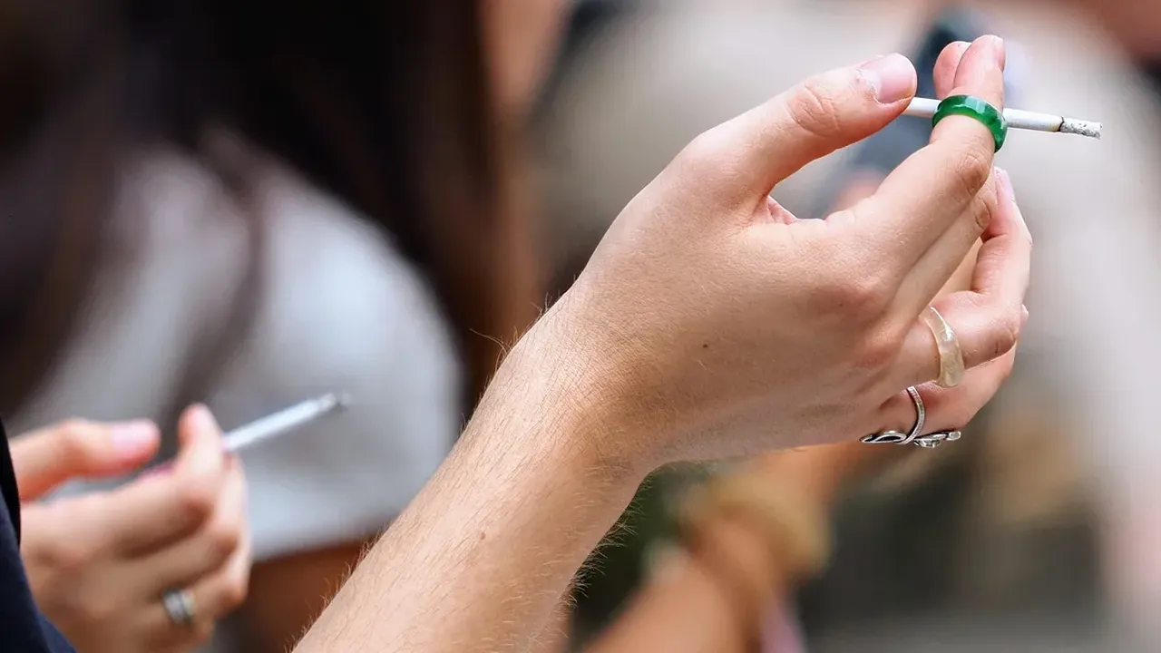 Цигарите скачат с 30 стотинки, вижте новите цени от 2026 г.