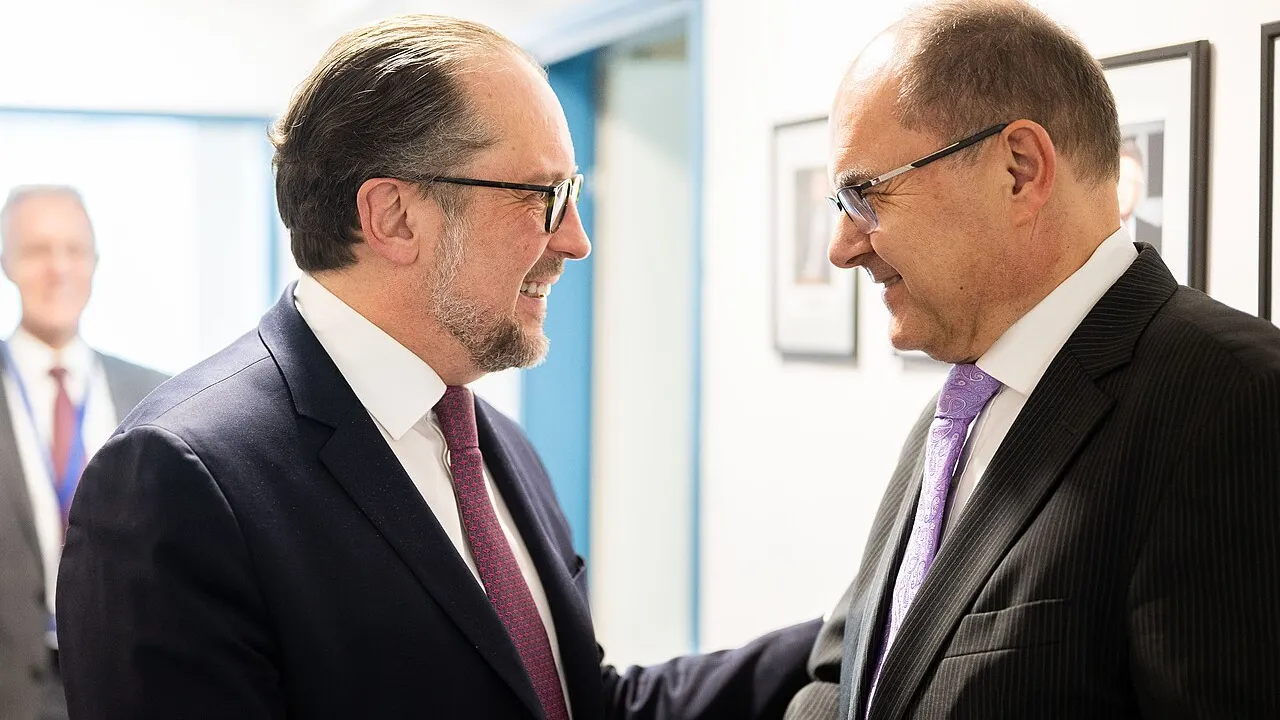 Германия потвърди подкрепата си за Кристиан Шмит и отхвърли идеята за смяната му