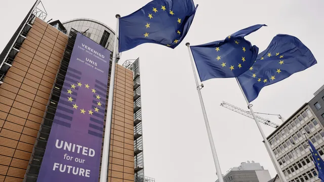 ЕС обмисля участие на военни инструктори в гаранциите за сигурността на Украйна