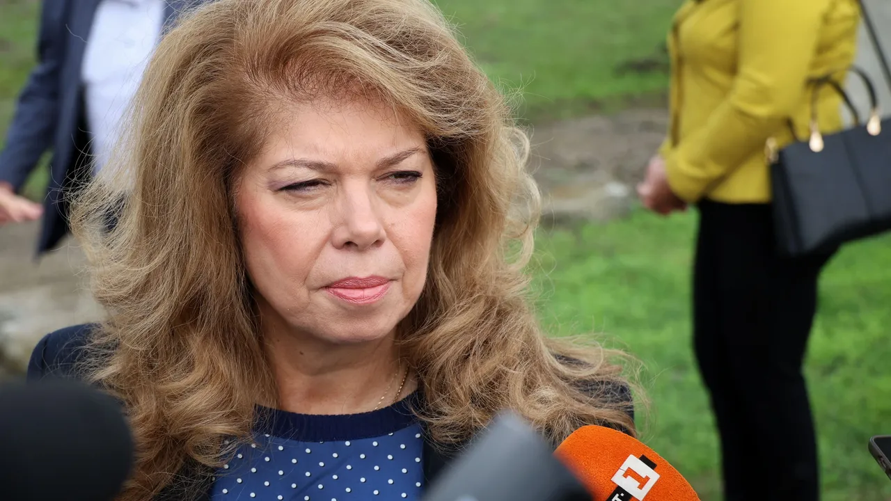 Илияна Йотова: Ако загубим рафинерията, губим енергийния си суверенитет