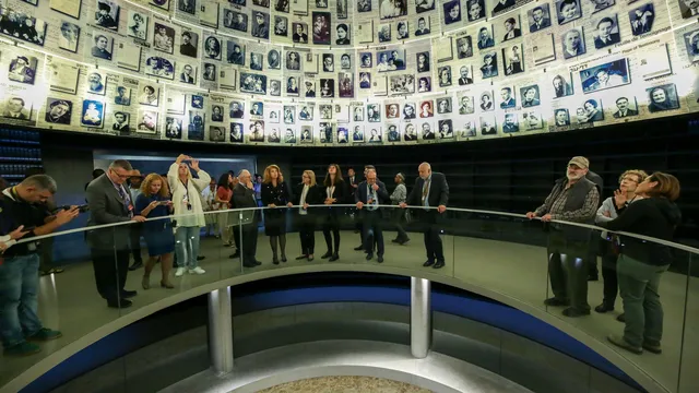 Светът отбелязва Международния ден за борба с фашизма и антисемитизма