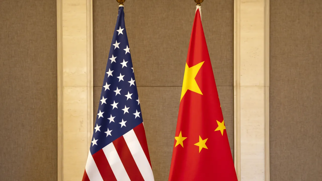 Китай спира забраната за износ на редки и критично важни метали към САЩ