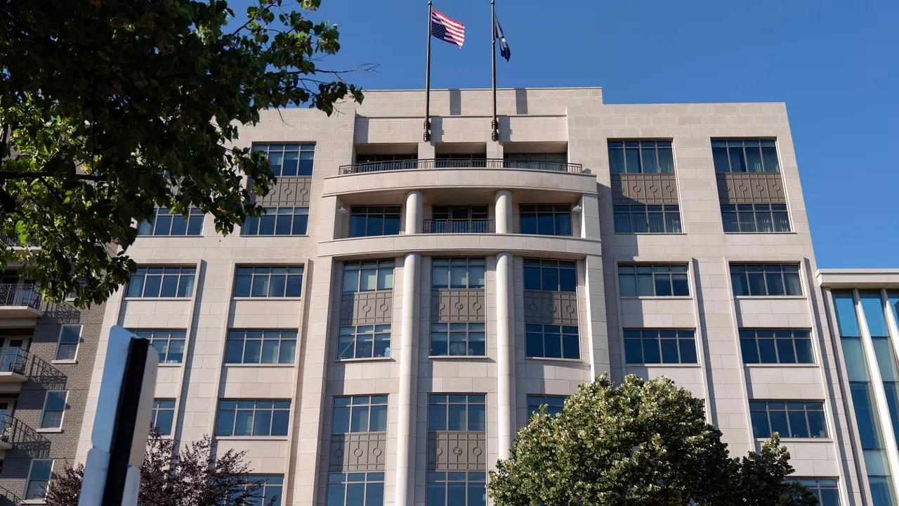 „Да направим Европа отново велика“: Тръмпизмът стъпва в Европа