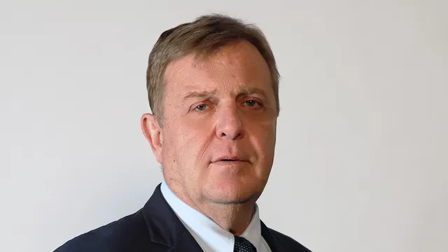 Каракачанов за 10 ноември: Червената номенклатура излъга надеждите на българите