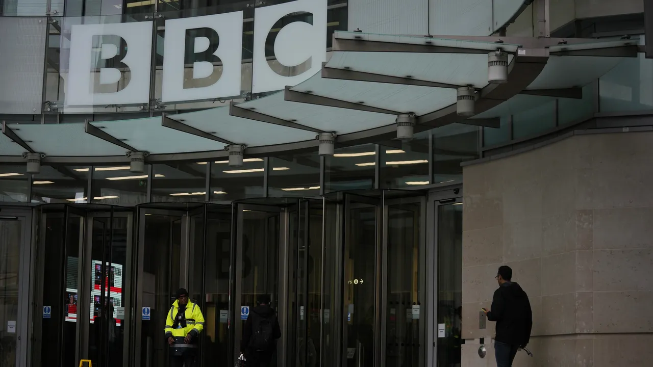 Сблъсъкът на BBC с Тръмп дойде в най-неподходящия момент