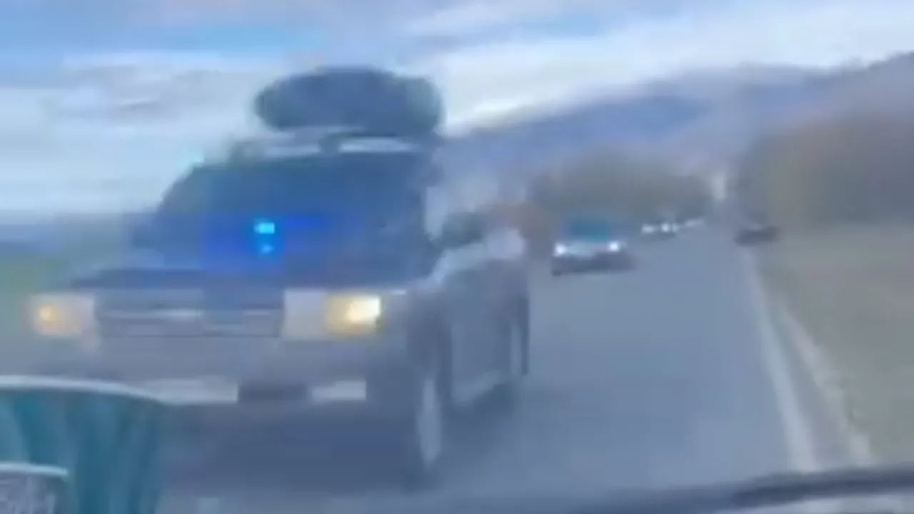 Ливанският президент е бил в един от автомобилите на кортежа, който се движи в насрещното