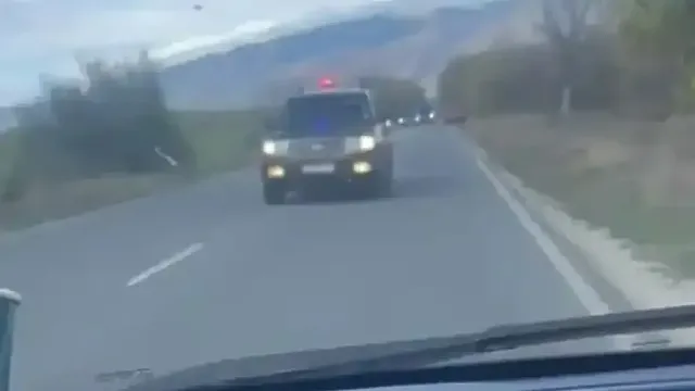 "Светкаха ми, за да се убия": Говори шофьорът, оцелял след срещата с джиповете на властта