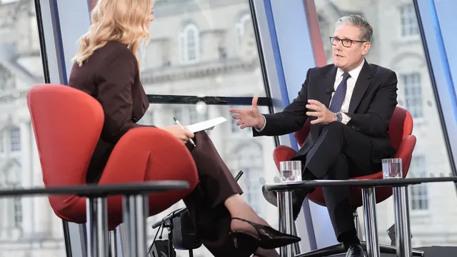 Стармър подкрепи BBC, но медията да "подреди къщата си"