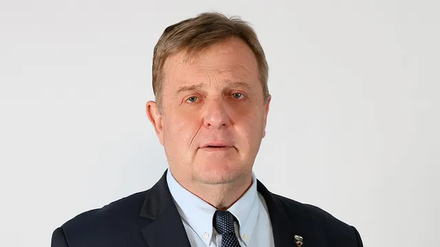 Каракачанов: Правилно президентът наложи вето на промените в закона за „Лукойл“