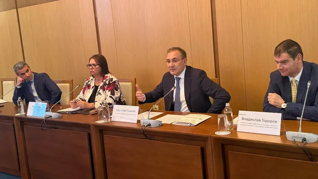 Гуцанов: Трябва да вземем законодателни мерки за защита на децата в интернет