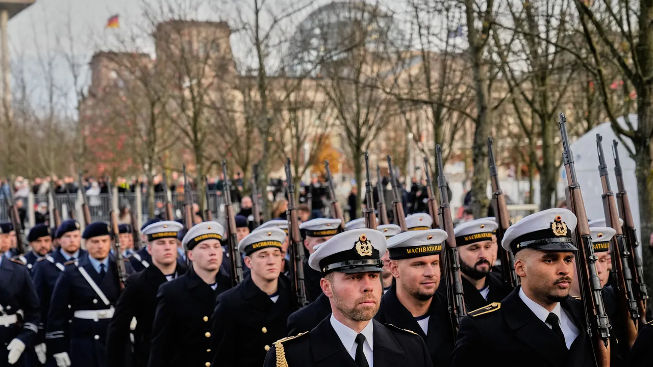 Управляващата коалиция в Германия постигна договорка за нов модел на доброволна военна служба