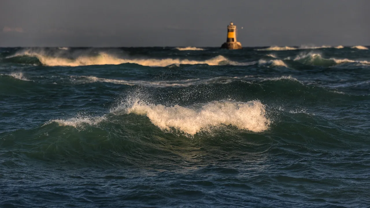 Италия и Албания ще правят стратегически проект за подводна енергийна връзка